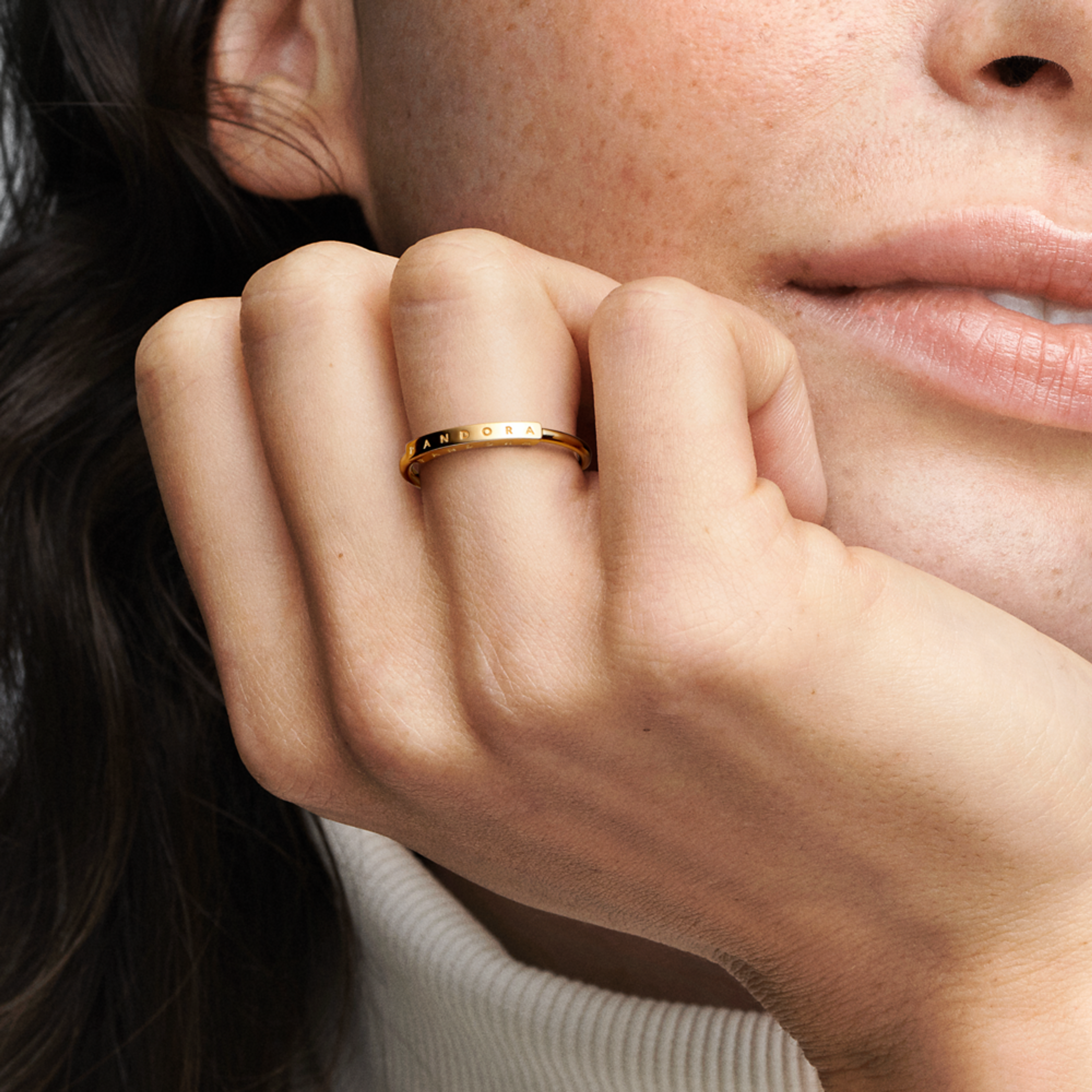 PANDORA zlatý prsten Signature s I-D - galerie #1