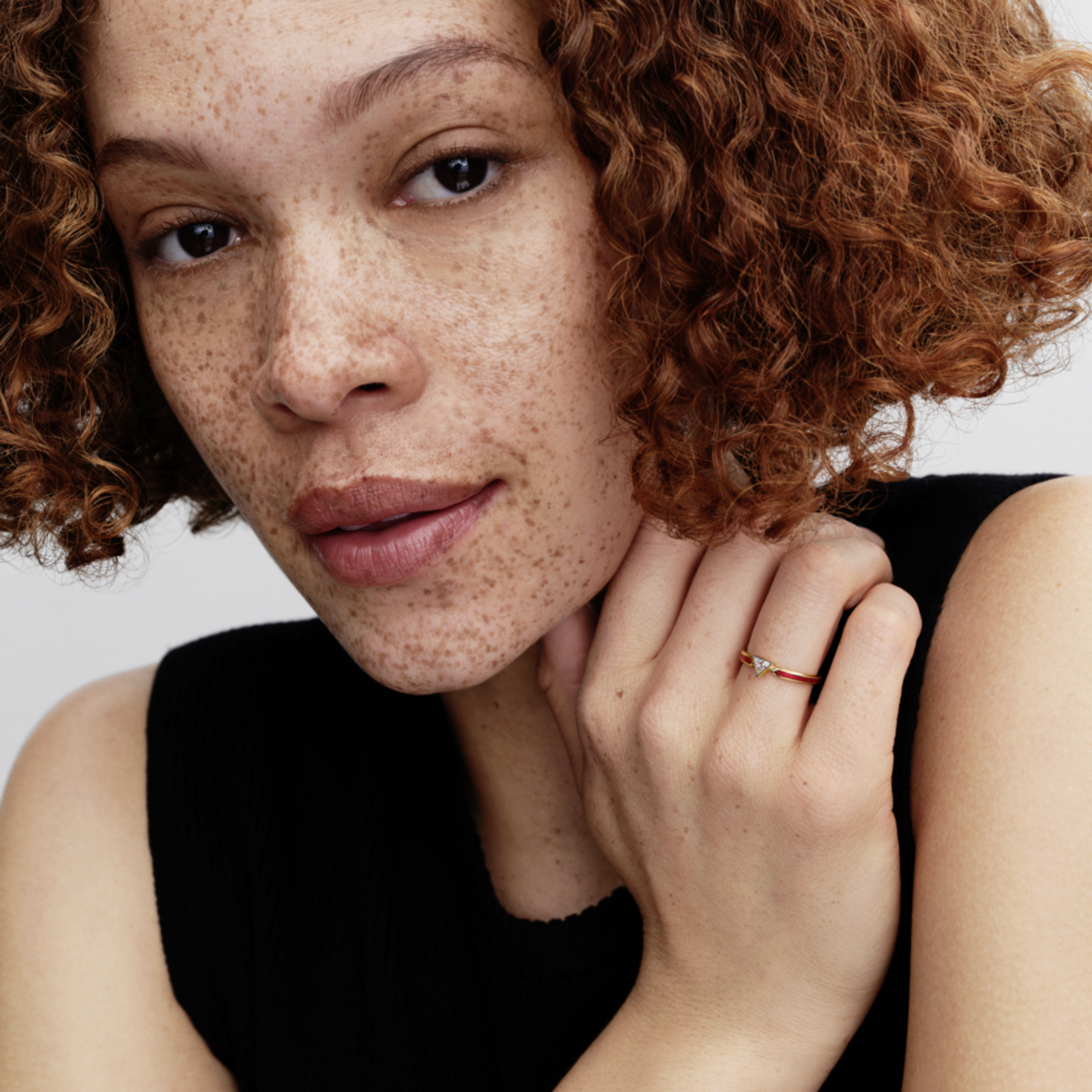 PANDORA Prsten Marvel – Iron Man - galerie #1