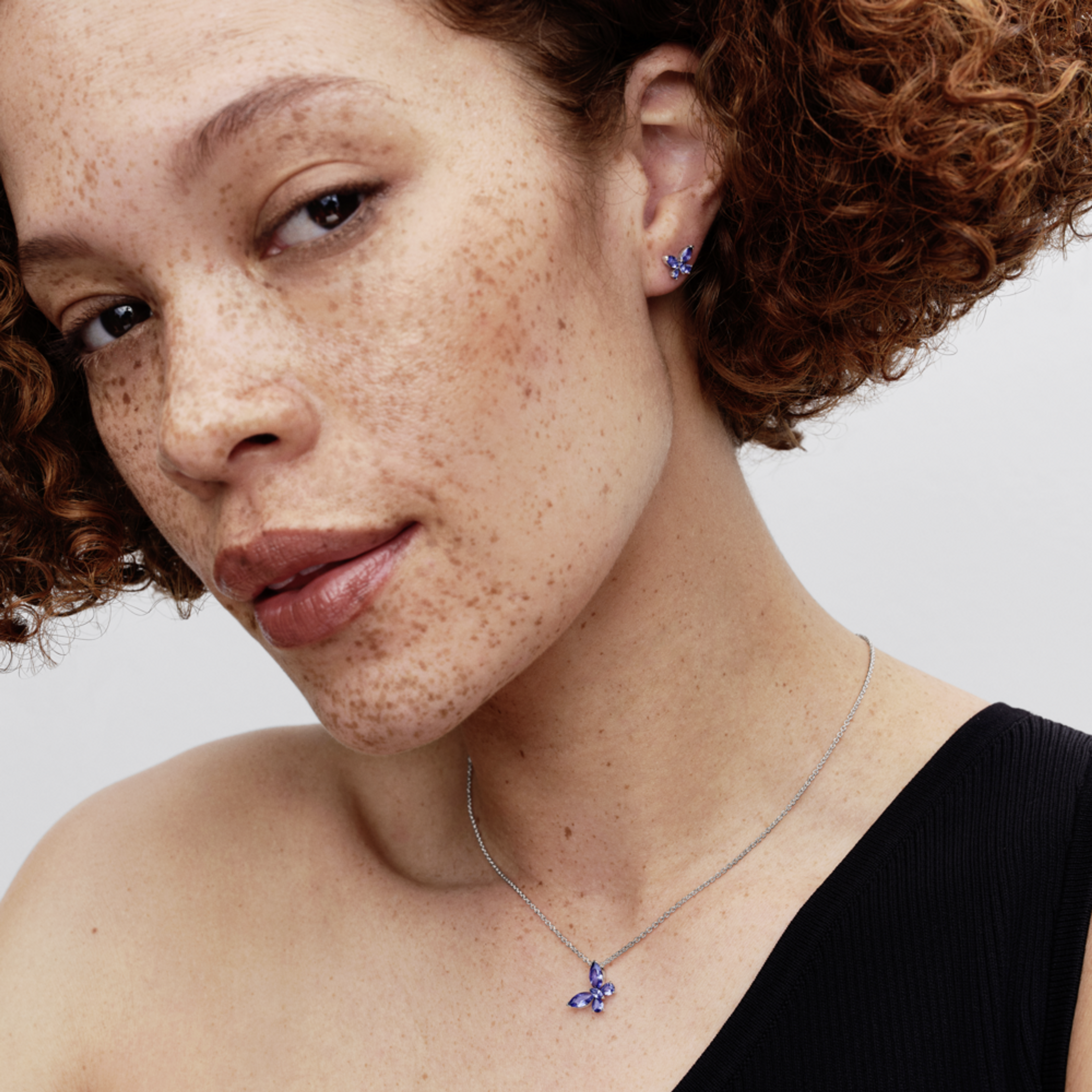 PANDORA Náhrdelník s přívěskem modrý Motýl - galerie #1