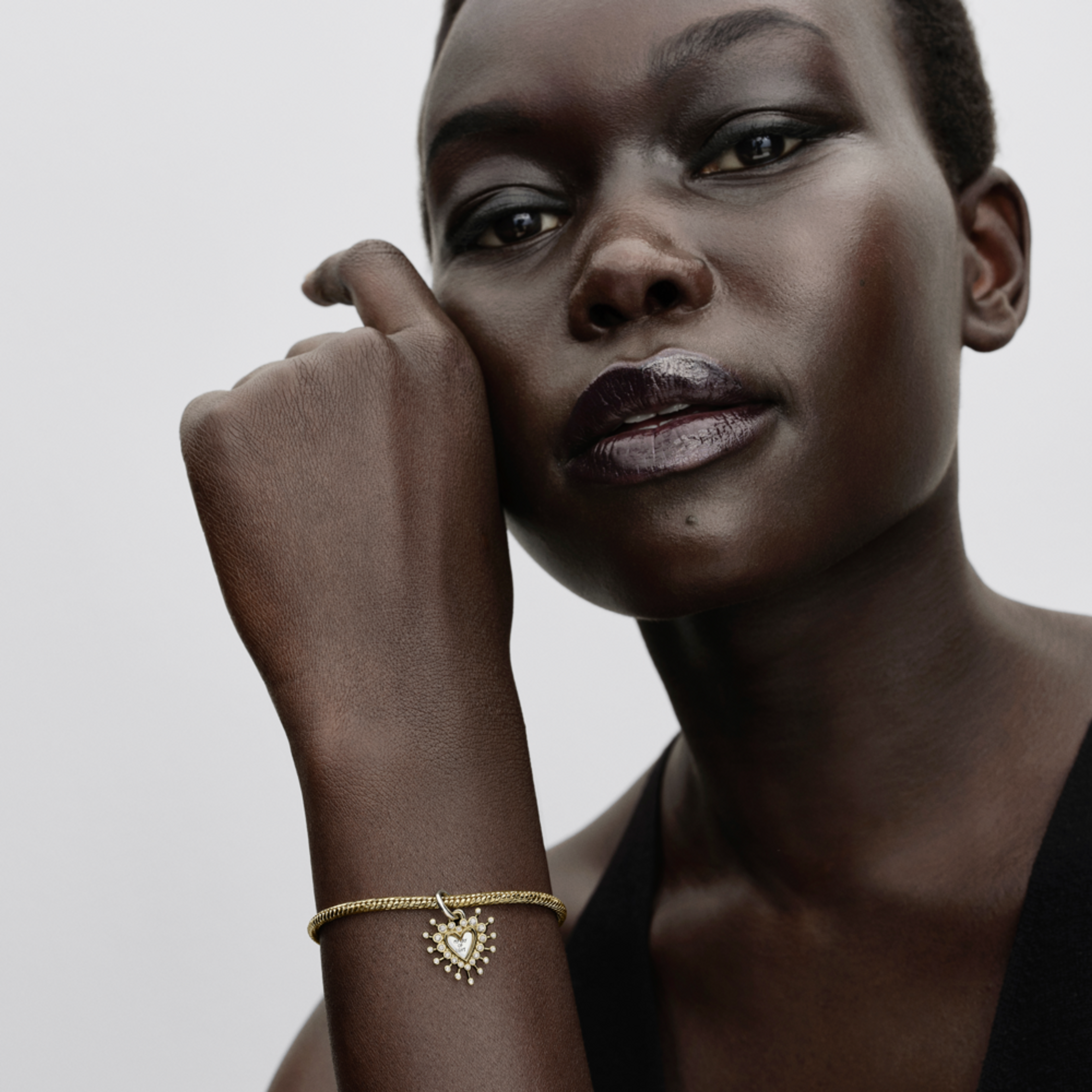 PANDORA Dvojitý visací přívěsek Oslnivé srdce - galerie #1