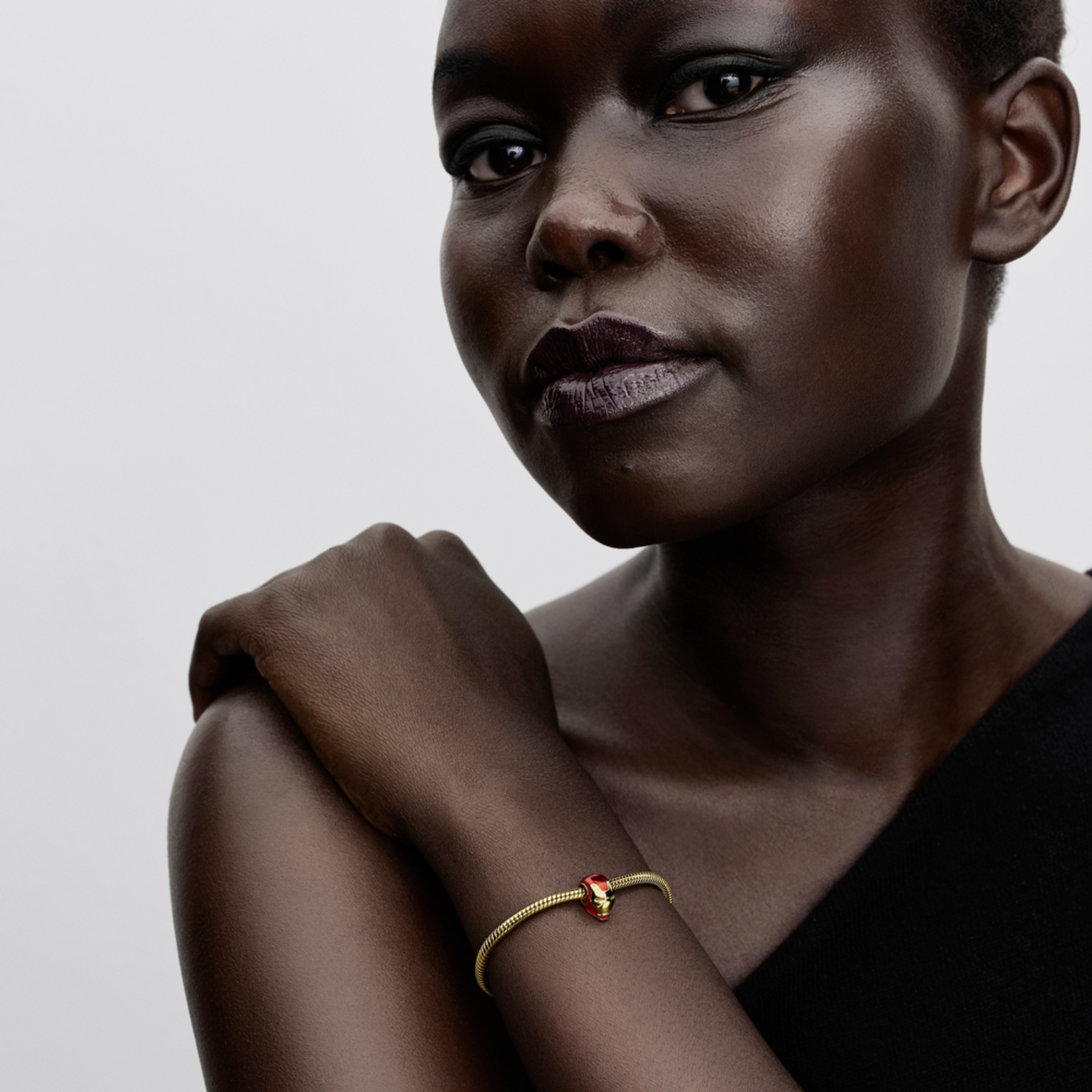 PANDORA Přívěsek Marvel – Iron Manova helma - galerie #2