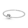 PANDORA Disney Moments pevný náramek Stitch kousající do spony náramku